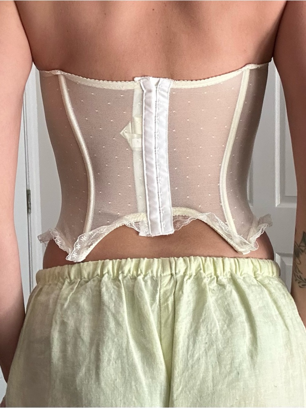 Vintage 80s Victoria’s Secret Gold Label Floral Corset Bustier Panty Garter Set - Picture 3 of 14